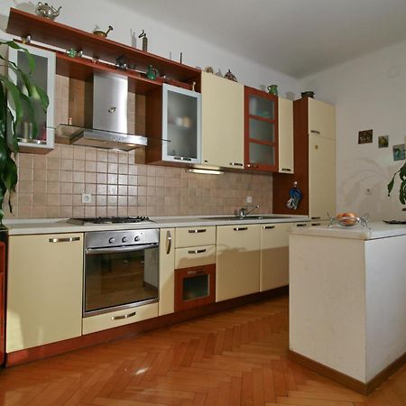 Spacious Apartment In The Center Split Zewnętrze zdjęcie