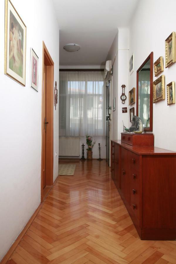 Spacious Apartment In The Center Split Zewnętrze zdjęcie